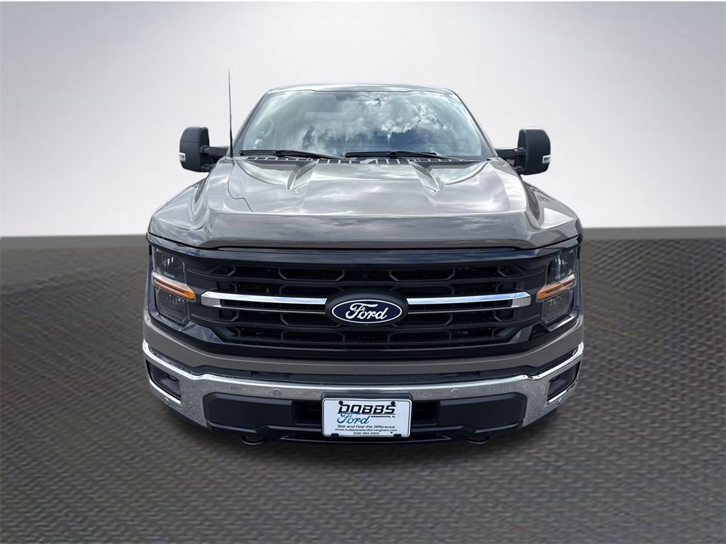 2025 Ford F-150 XLT photo 2