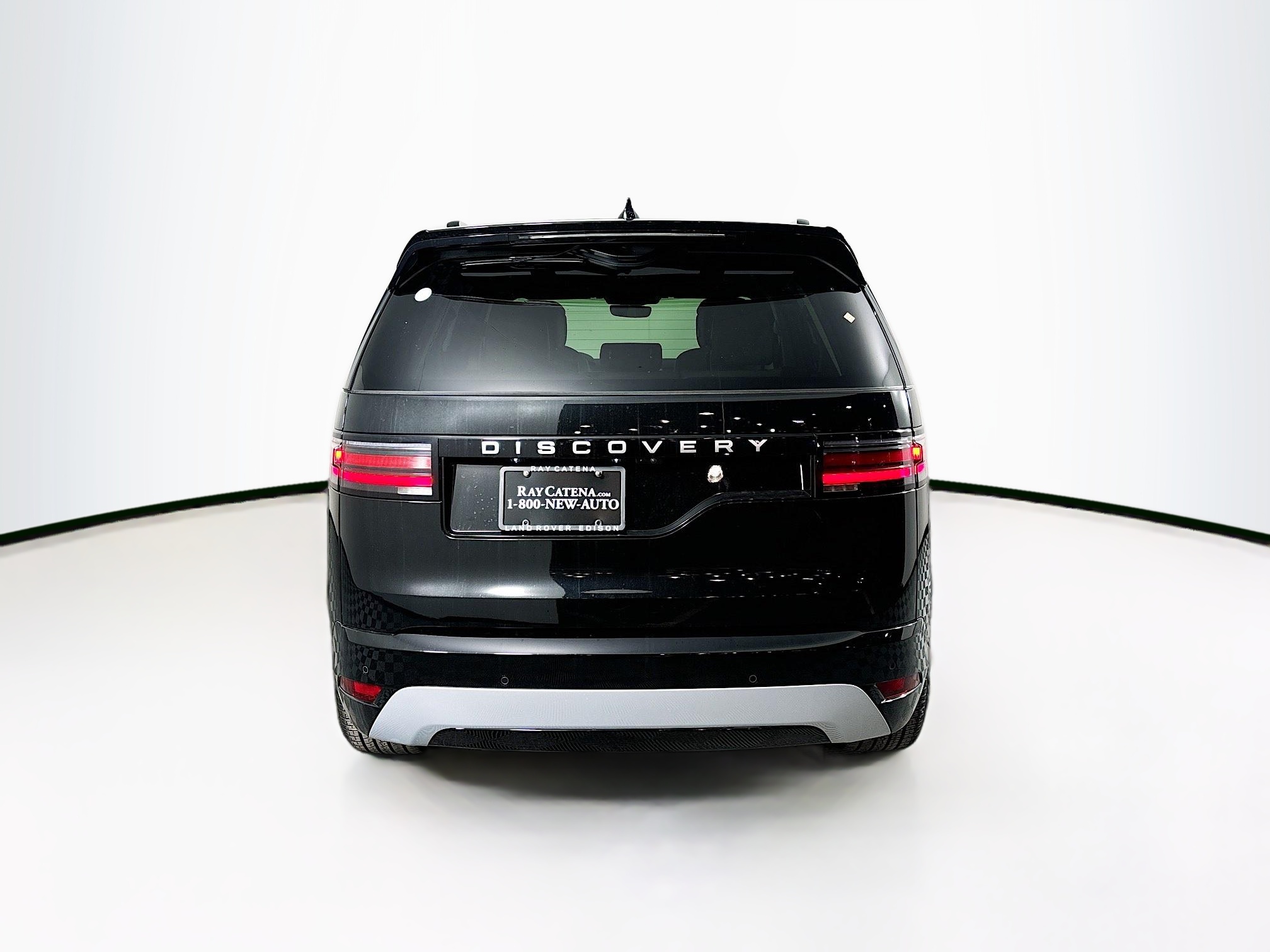 2025 Land Rover Discovery Metropolitan Edition photo 6