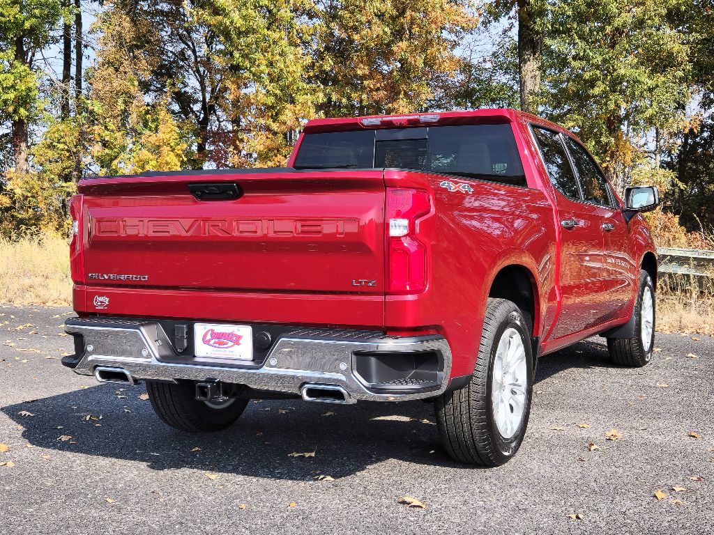 2025 Chevrolet Silverado 1500 LTZ photo 9