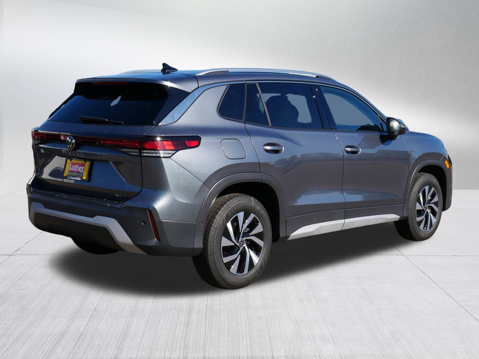 2026 Volkswagen Tiguan S photo 2