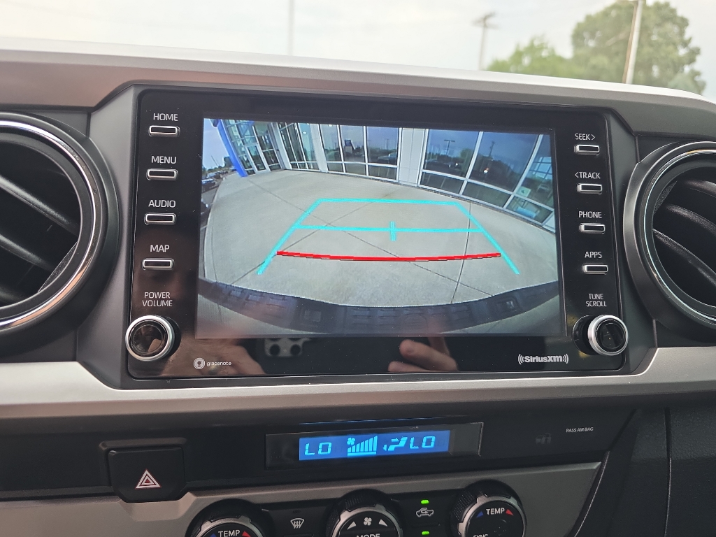 2022 Toyota Tacoma SR5 photo 24