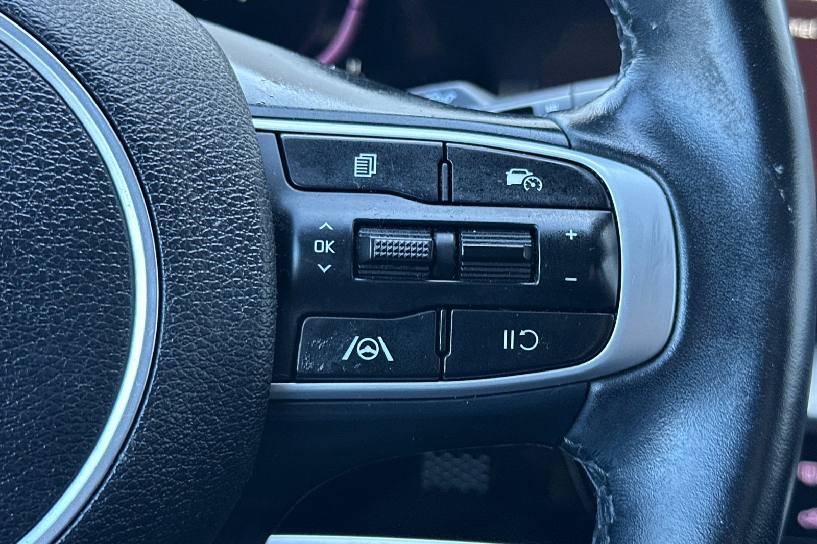 2023 Kia Sportage EX photo 25