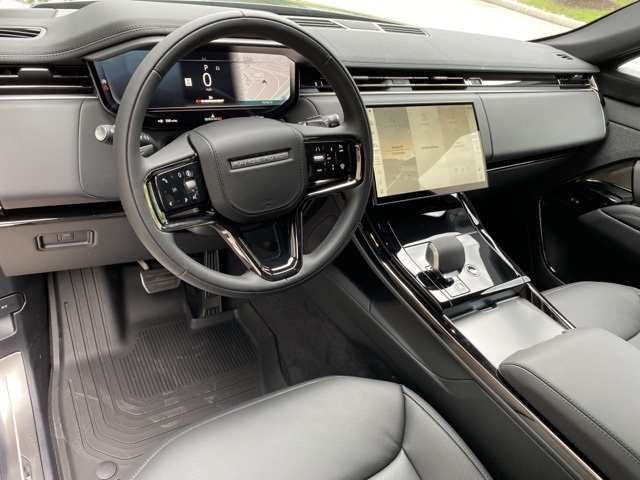 2025 Land Rover Range Rover Sport SE photo 4