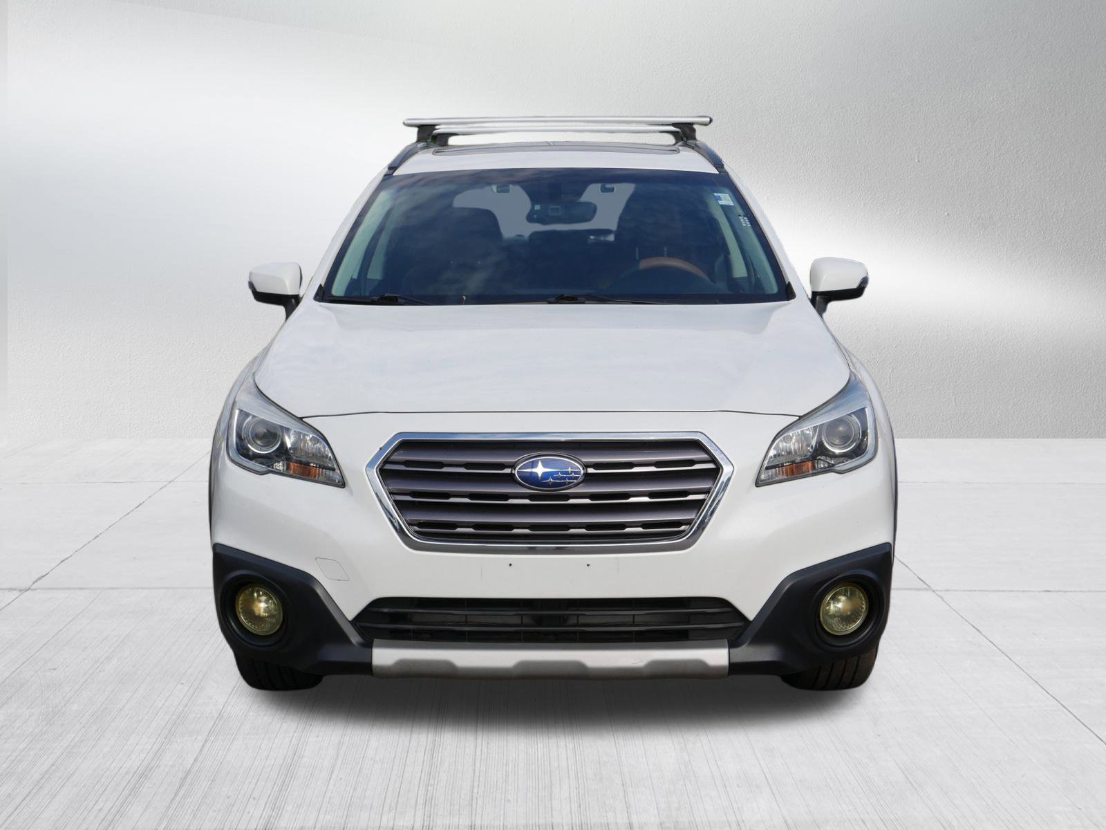 2017 Subaru Outback Touring photo 2
