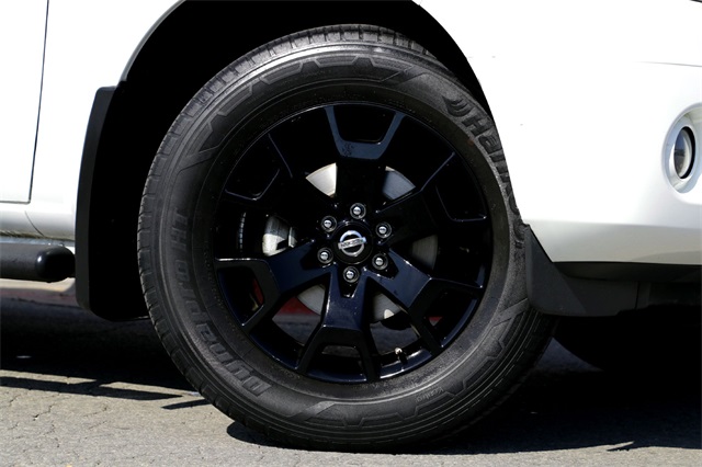 2021 Nissan Frontier SV photo 2