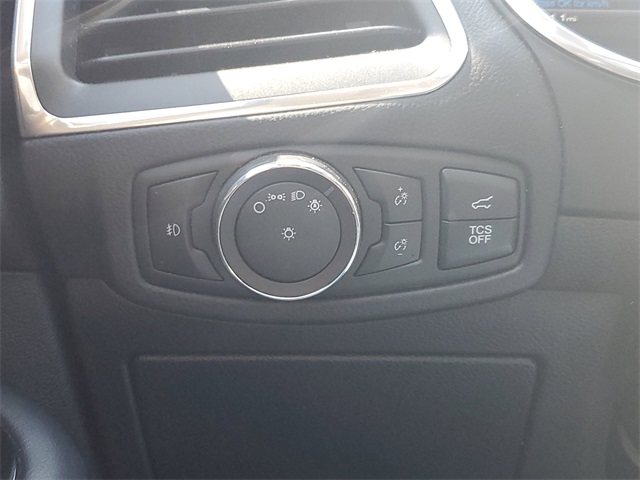 2019 Ford Edge Titanium photo 9