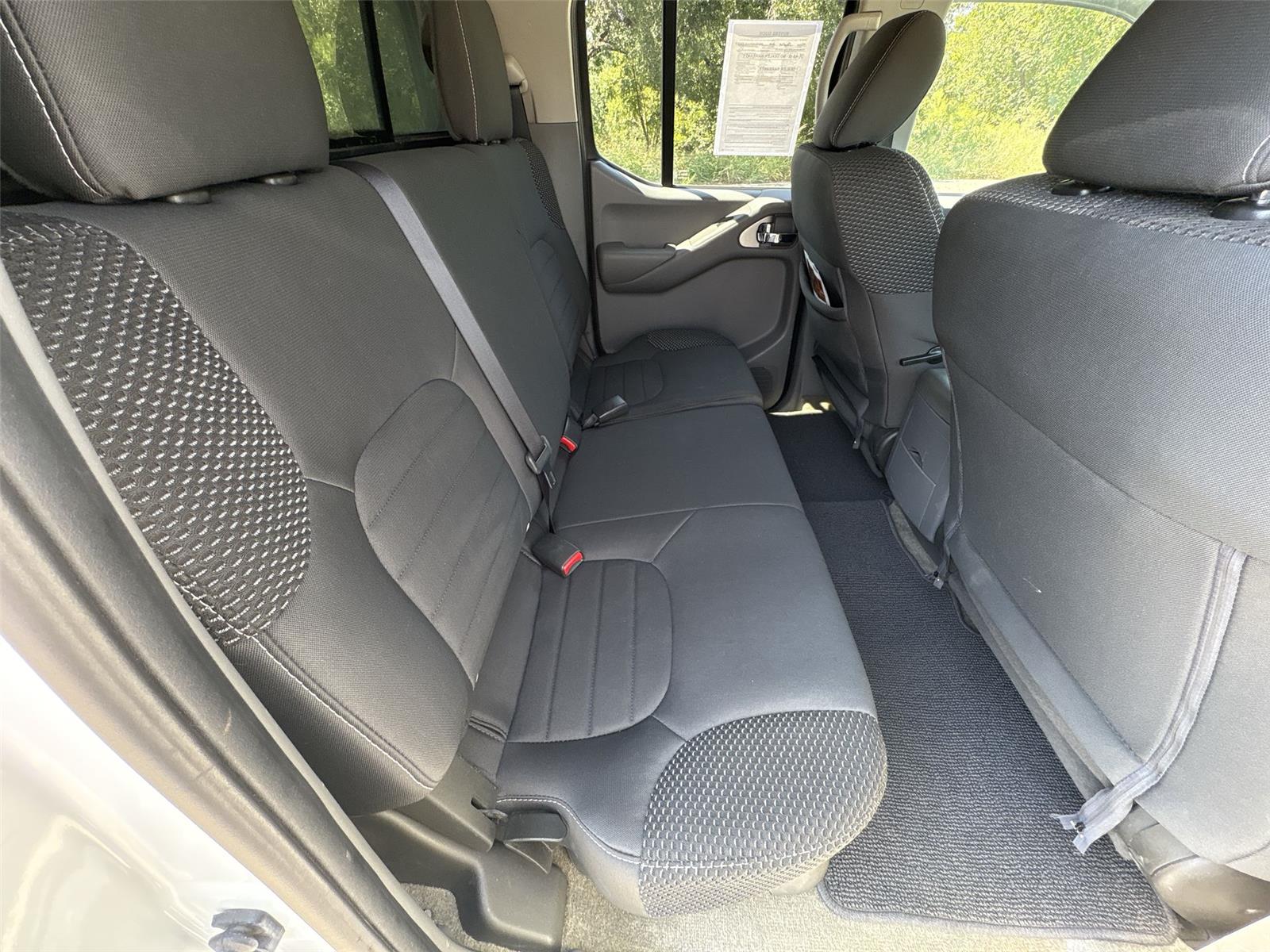 2018 Nissan Frontier Desert Runner photo 20