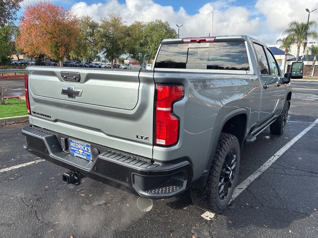 2026 Chevrolet Silverado 2500HD LTZ photo 3