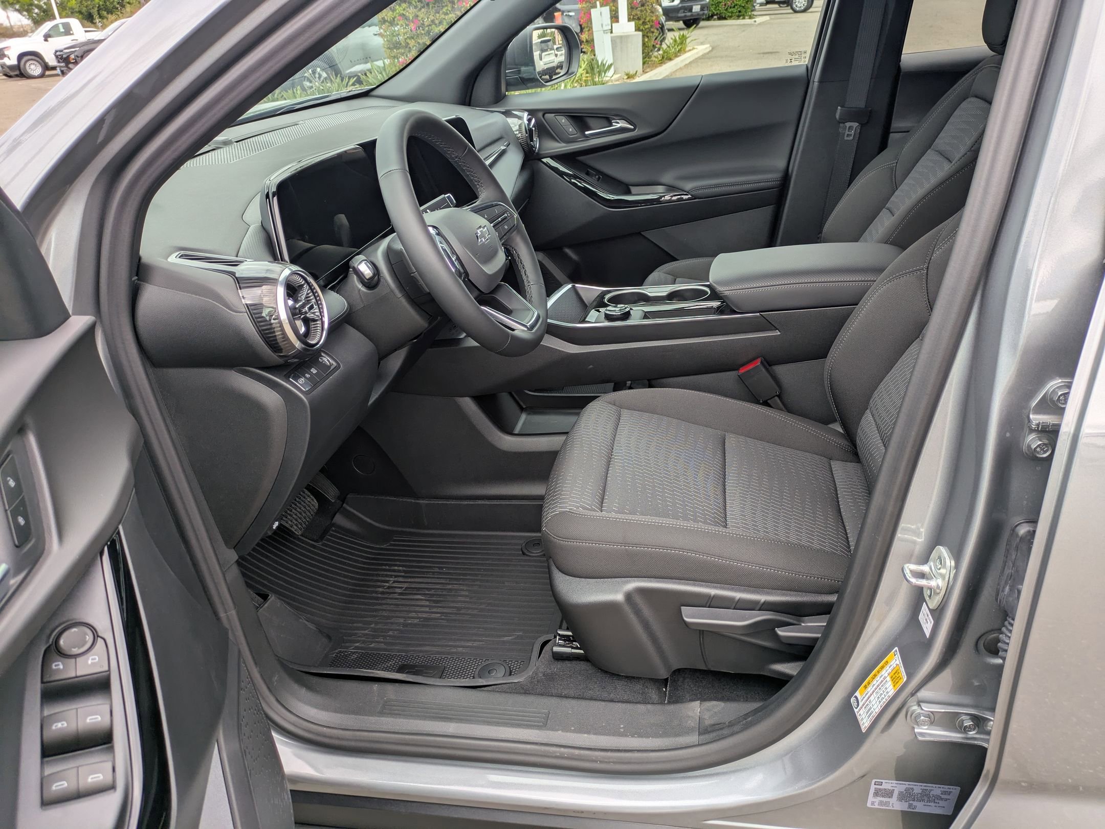 2026 Chevrolet Equinox LT photo 11
