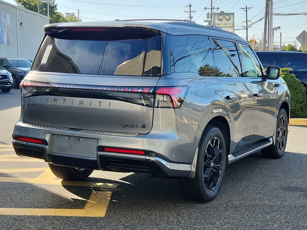 2026 Infiniti QX80 Sensory photo 3
