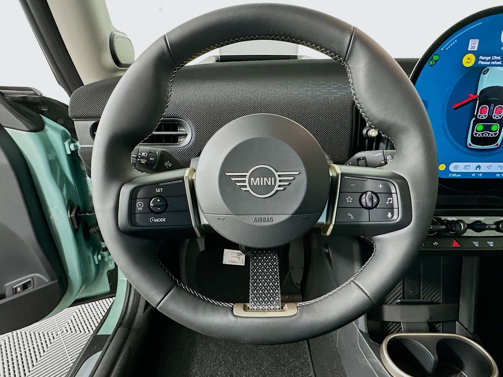 2025 Mini Cooper 2 Door Hardtop Iconic photo 9