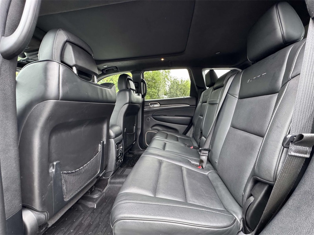 2016 Jeep Grand Cherokee Summit photo 15