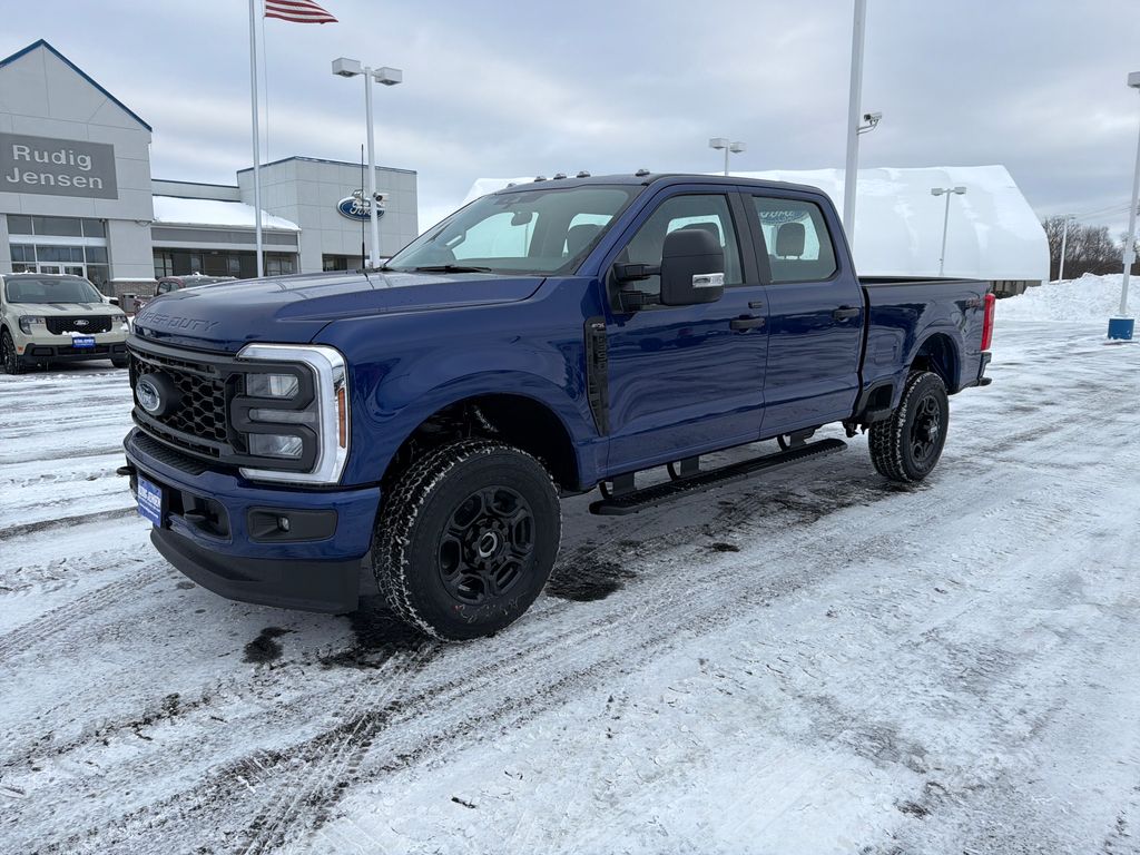 2026 Ford F-350 Super Duty XL's photo