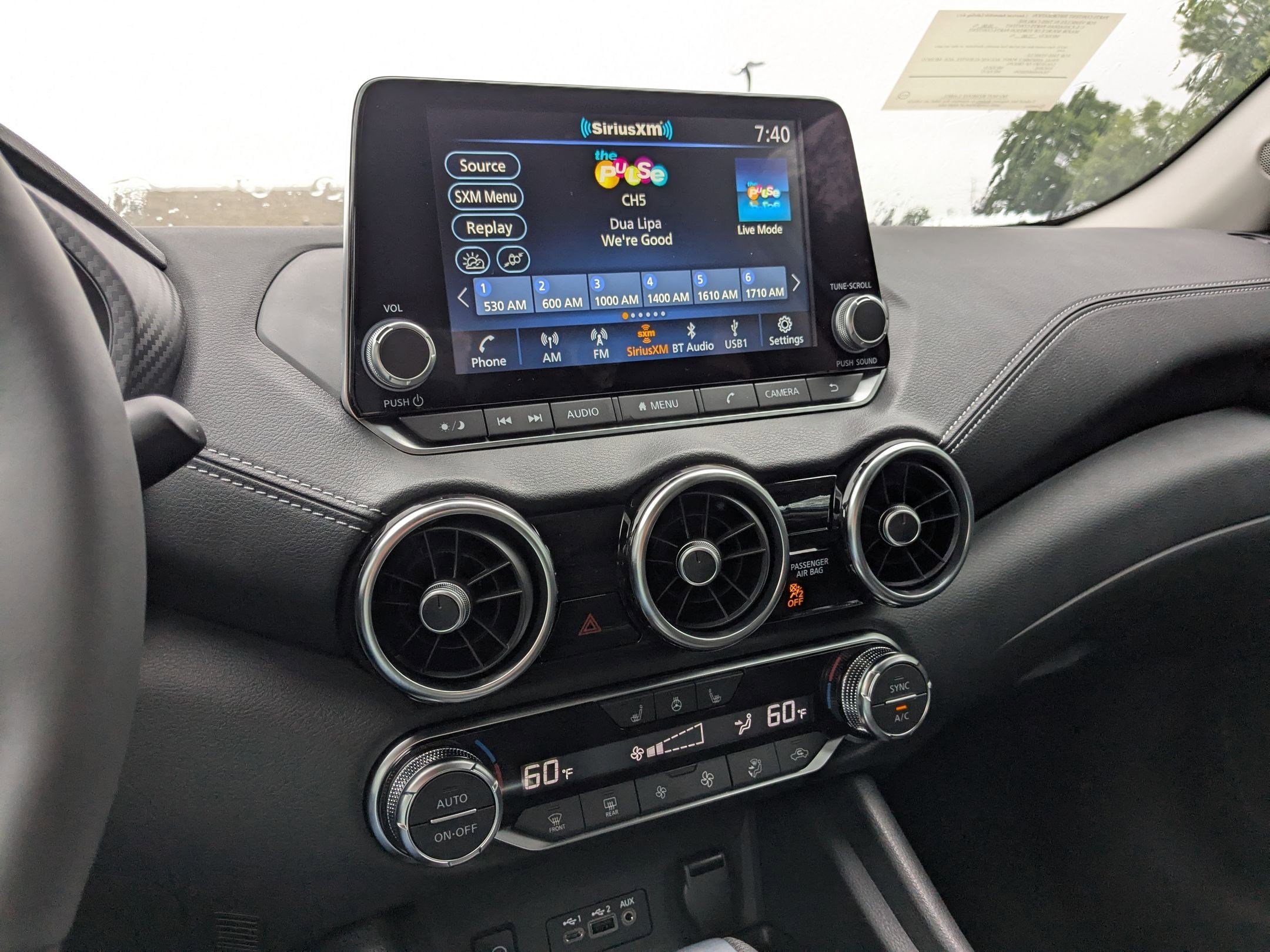 2025 Nissan Sentra SV photo 13