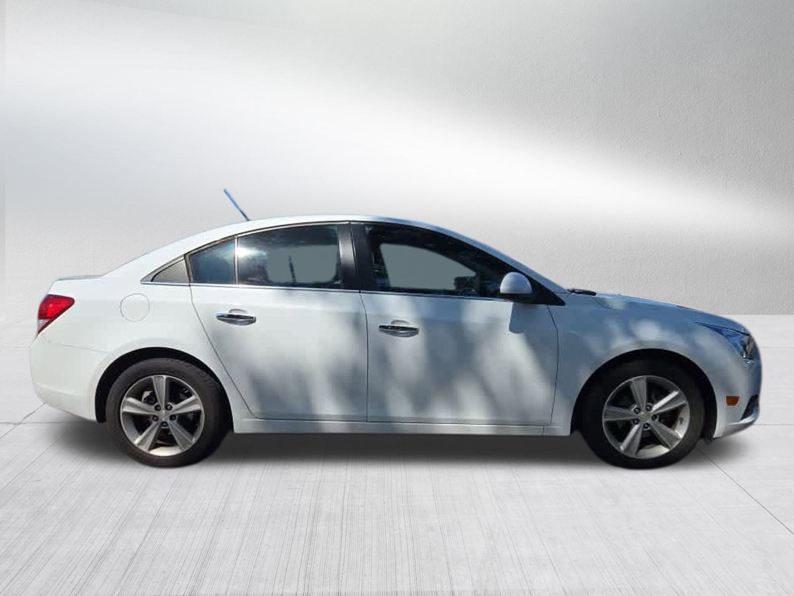 Used 2014 Chevrolet Cruze 2LT with VIN 1G1PE5SBXE7470507 for sale in Bloomington, MN