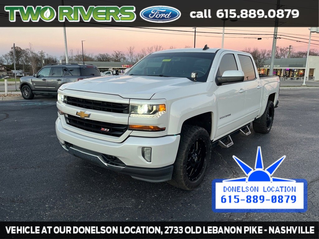 2017 Chevrolet Silverado 1500 LT photo 4
