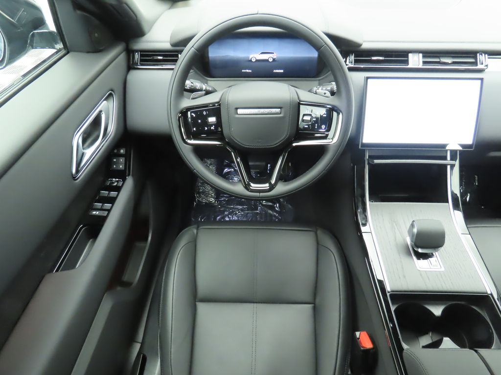 2026 Land Rover Range Rover Velar SE photo 9