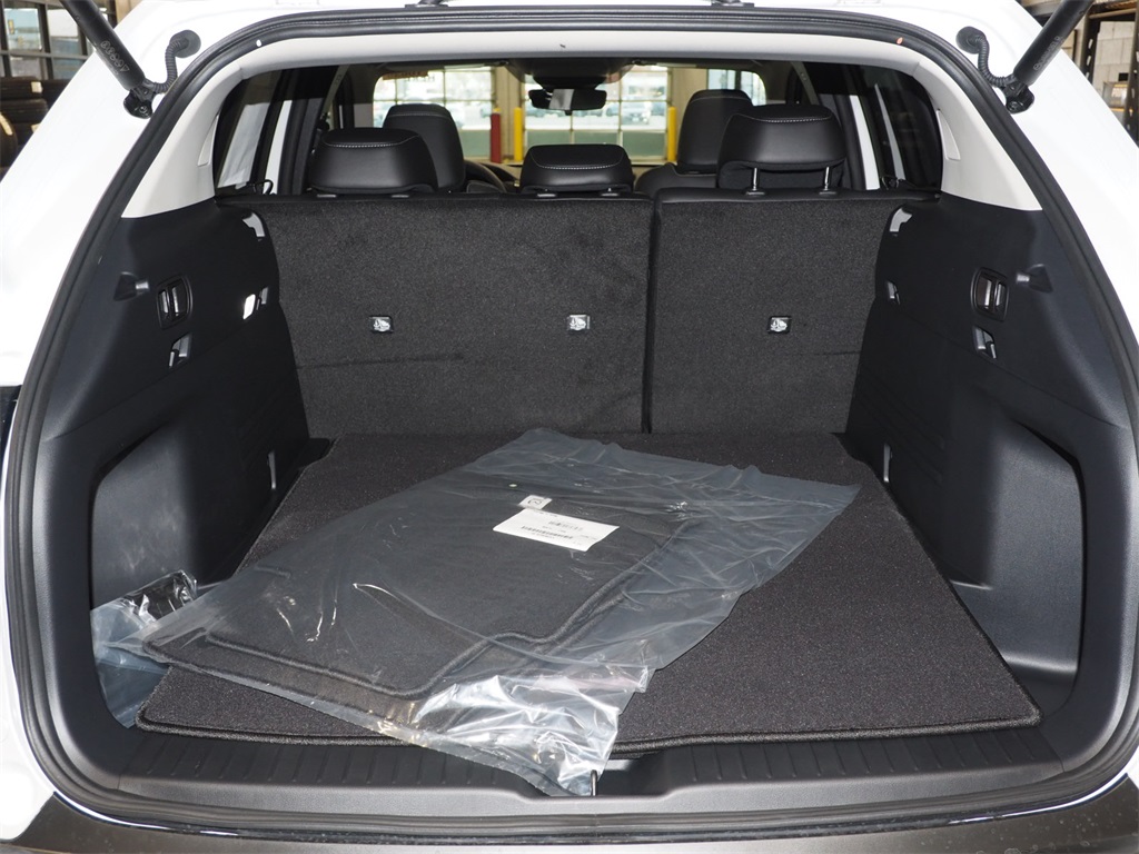 2025 Mazda CX-50 2.5 S Premium photo 3