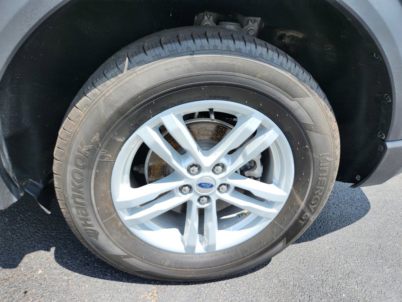 2024 Ford Explorer XLT photo 40