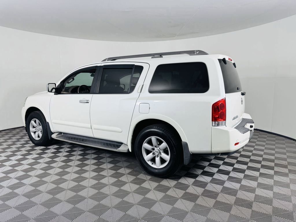 Used 2014 White Nissan SV image 3