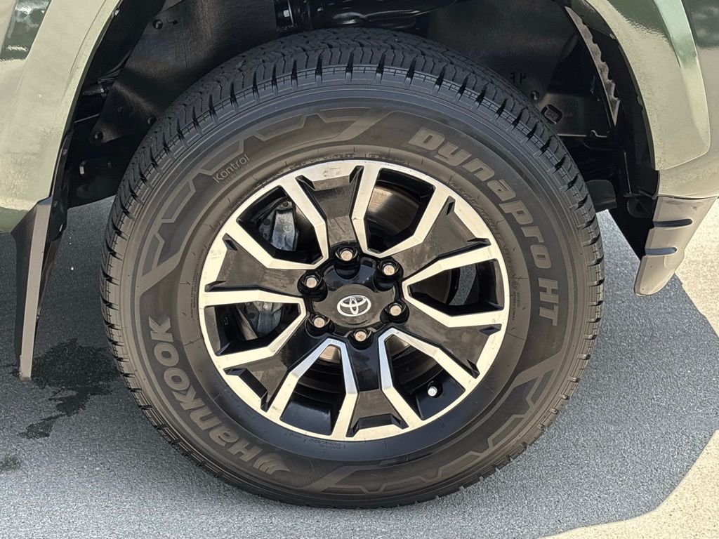 2022 Toyota Tacoma TRD Sport V6 photo 23