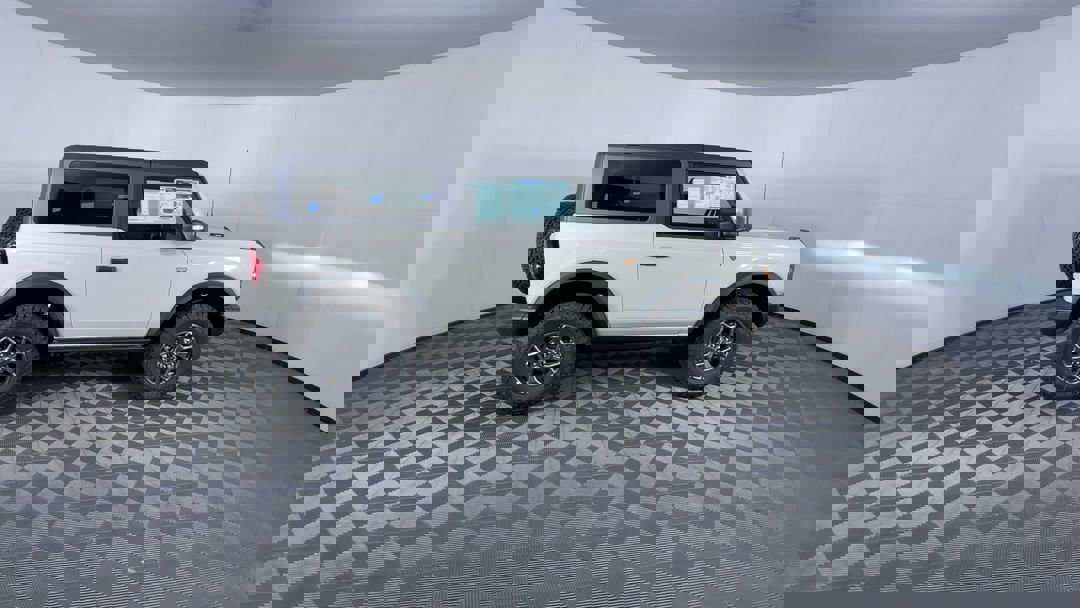 2025 Ford Bronco Badlands photo 9