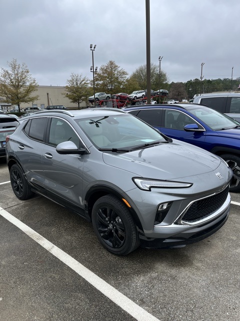 2024 Buick Encore GX Sport Touring's photo