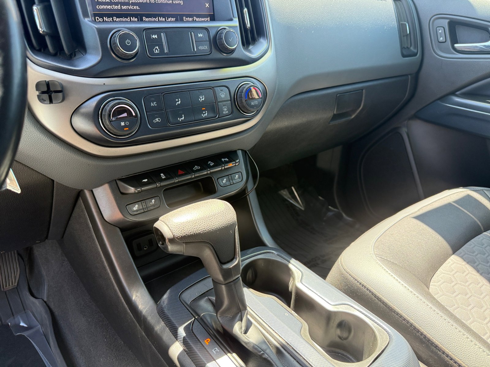 2019 Chevrolet Colorado Z71 photo 13