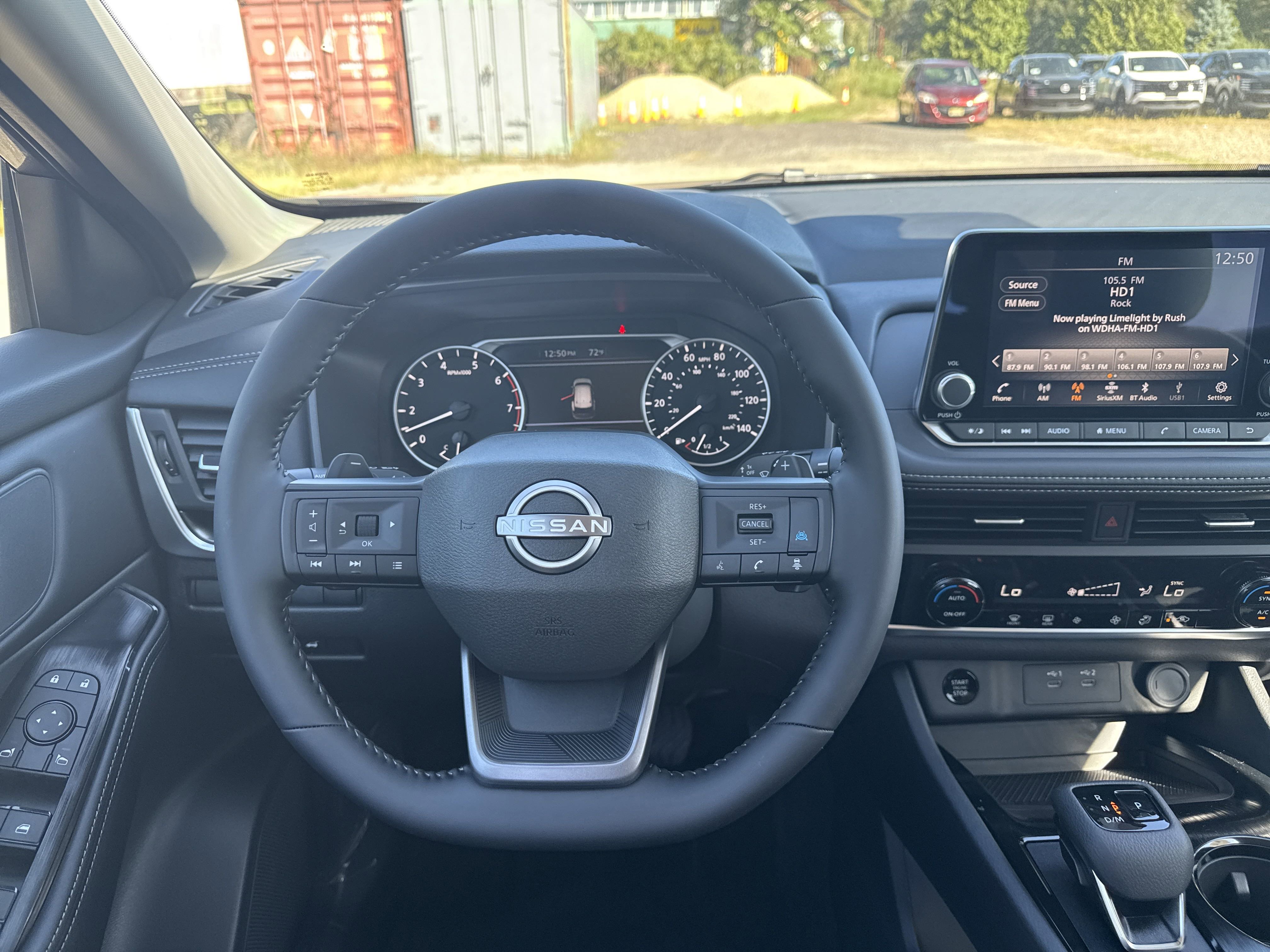 2026 Nissan Rogue SV photo 2