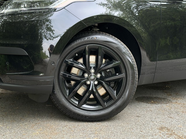 2026 Land Rover Range Rover Velar S photo 2