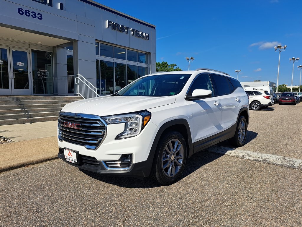 2022 Gmc Terrain SLT photo 2