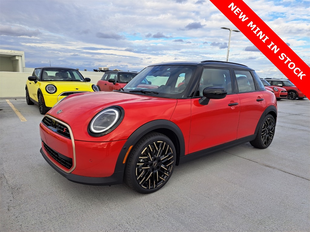 2025 Mini Cooper 4 Door Hardtop Signature photo 7