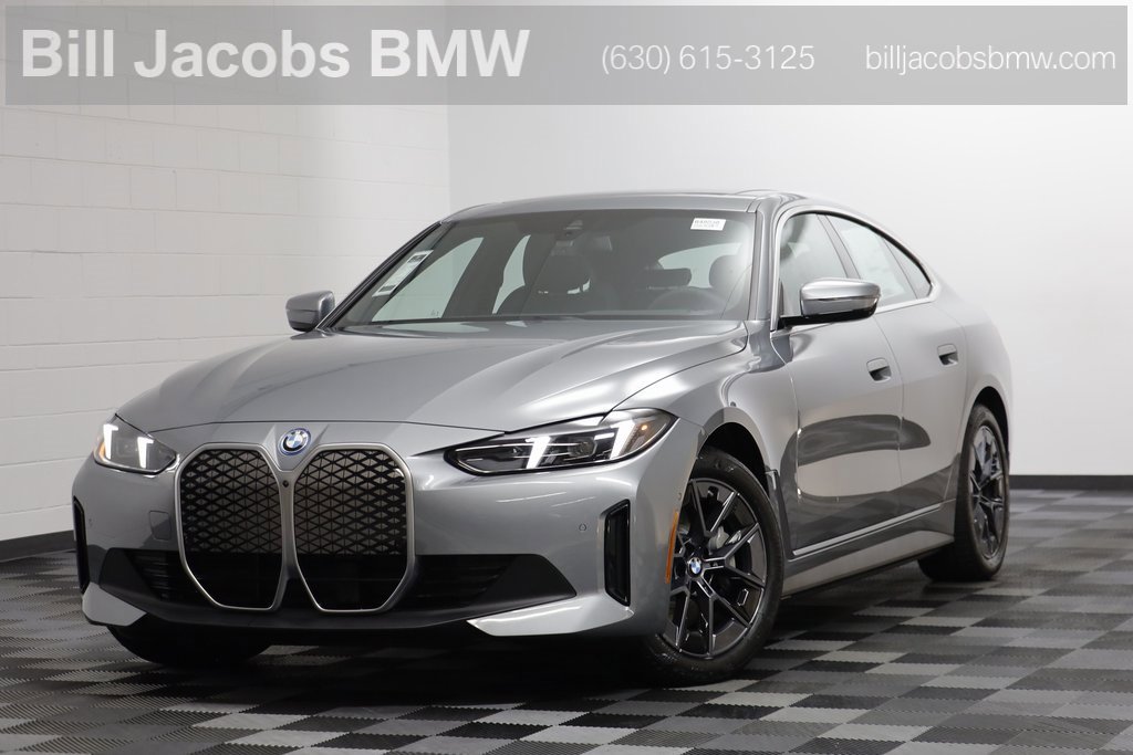 2025 BMW i4 40's photo