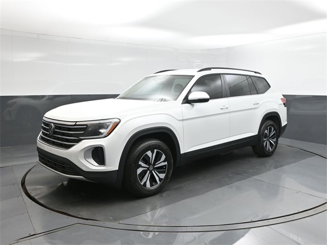 2026 Volkswagen Atlas SE's photo