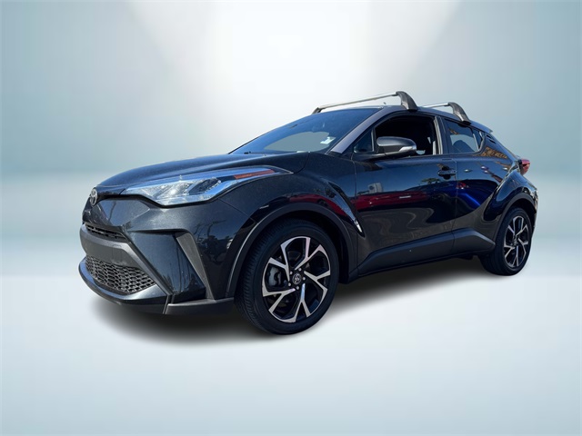 2020 Toyota C-HR XLE photo 2