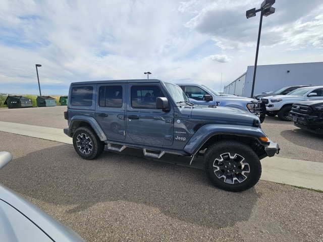 2024 Jeep Wrangler Sahara photo 4