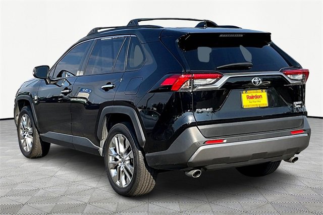 2020 Toyota RAV4 Limited photo 10