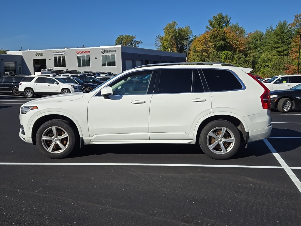 2016 Volvo XC90 T5 Momentum photo 8