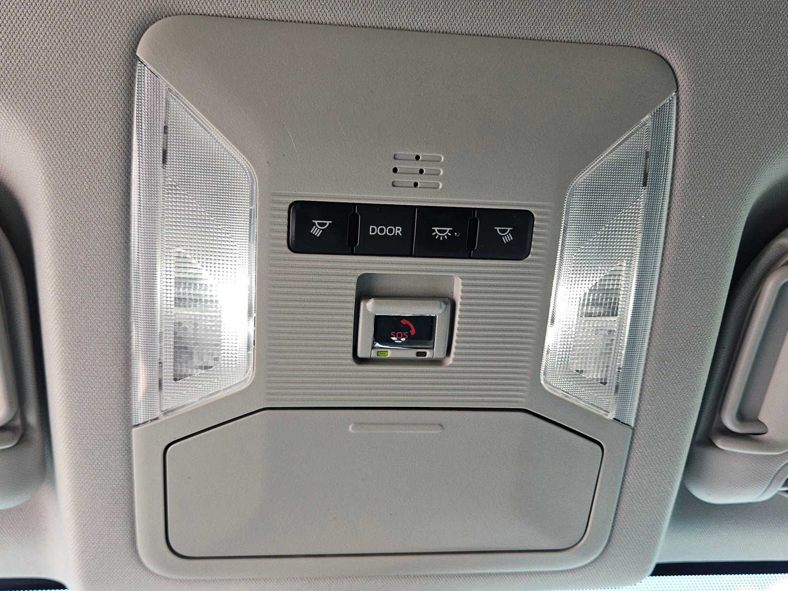 Used 2024 Ice Cap Toyota XLE image 21