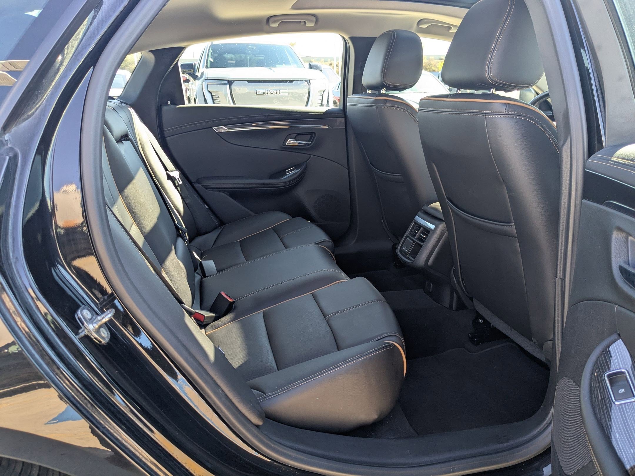 2017 Chevrolet Impala Premier photo 14