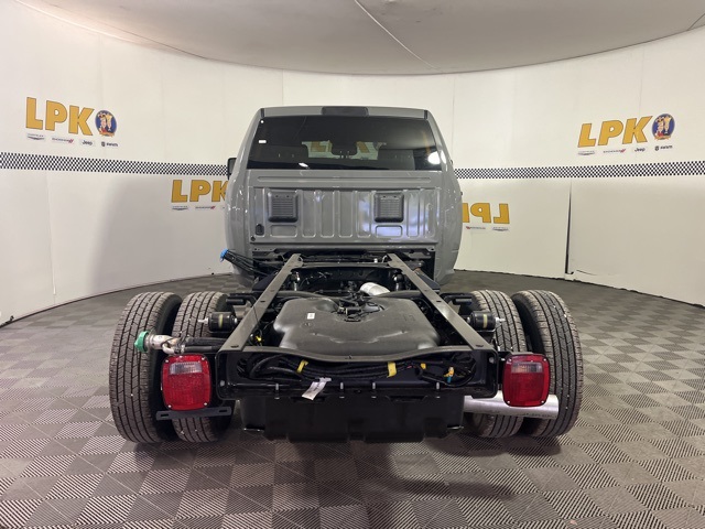 2026 Ram 3500 Tradesman photo 2