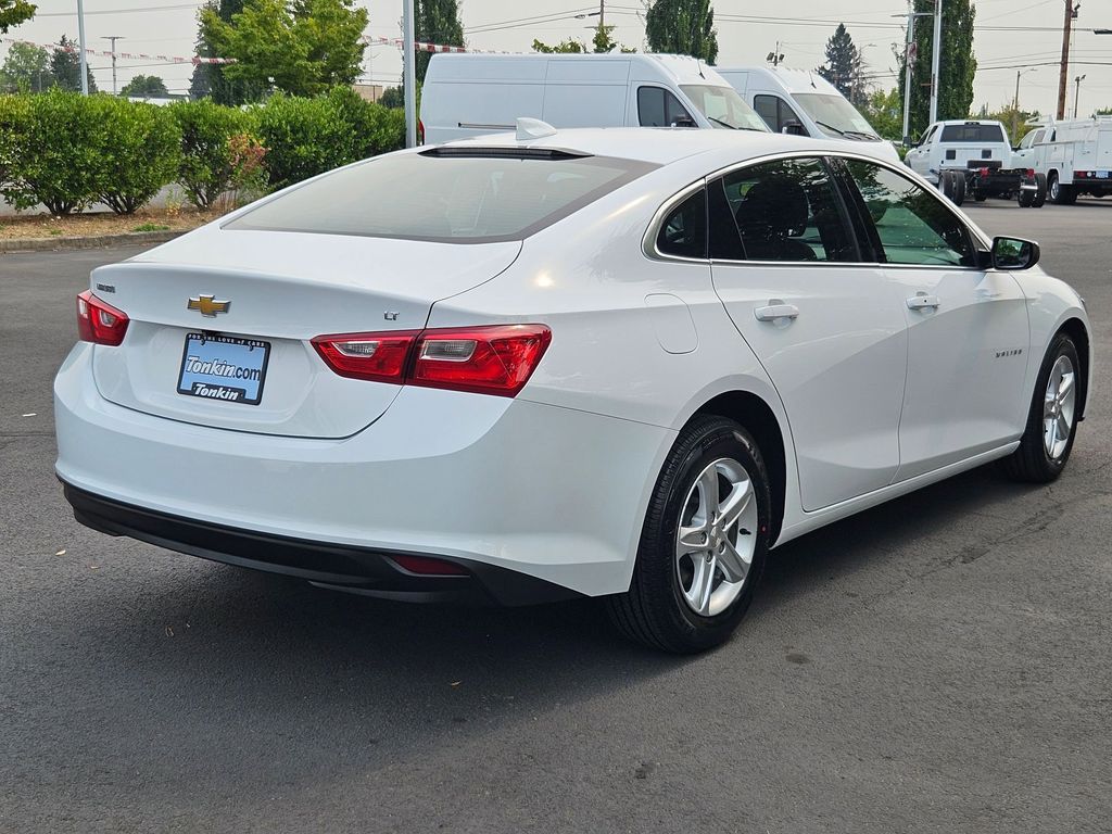 2023 Chevrolet Malibu 1LT photo 5