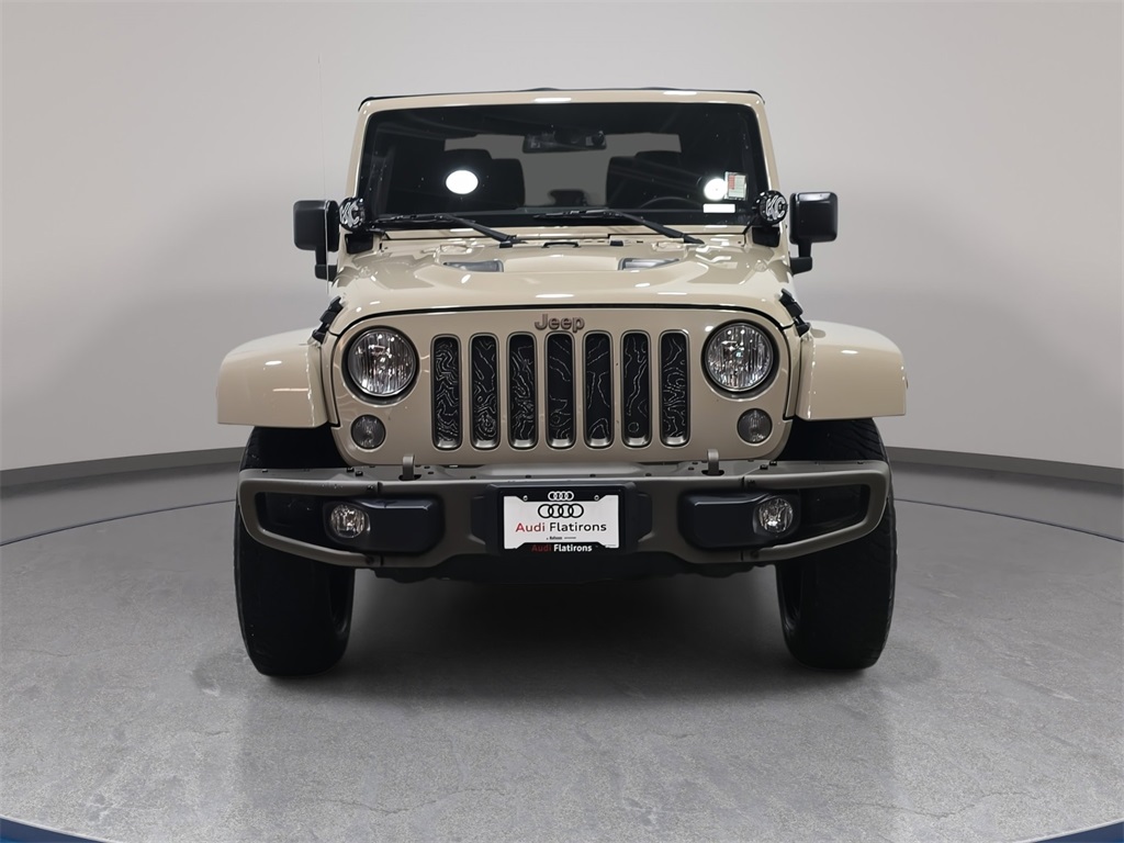 2016 Jeep Wrangler Sahara photo 2
