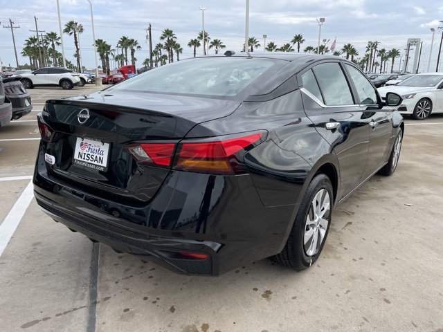 2025 Nissan Altima 2.5 S photo 3