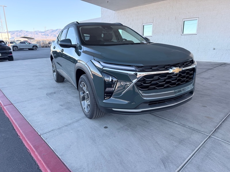 2026 Chevrolet Trax LT's photo