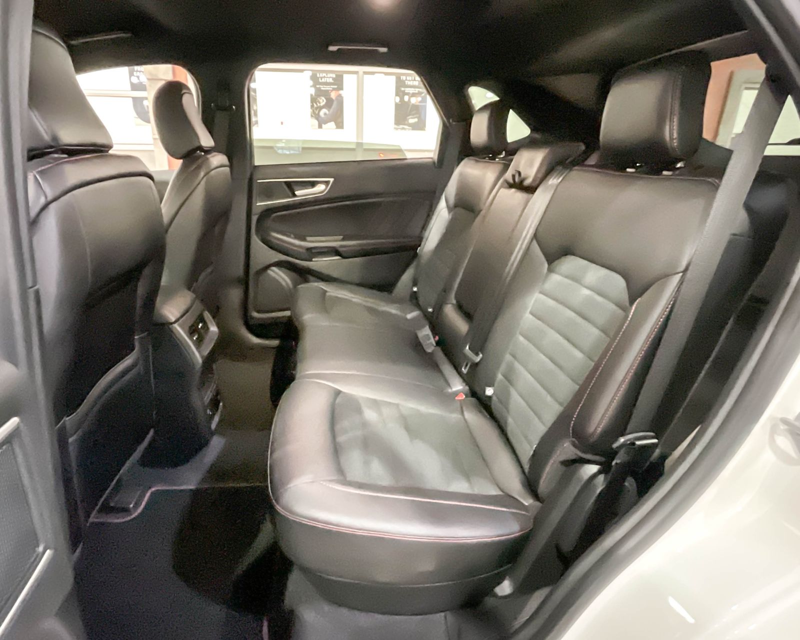 2024 Ford Edge ST photo 19