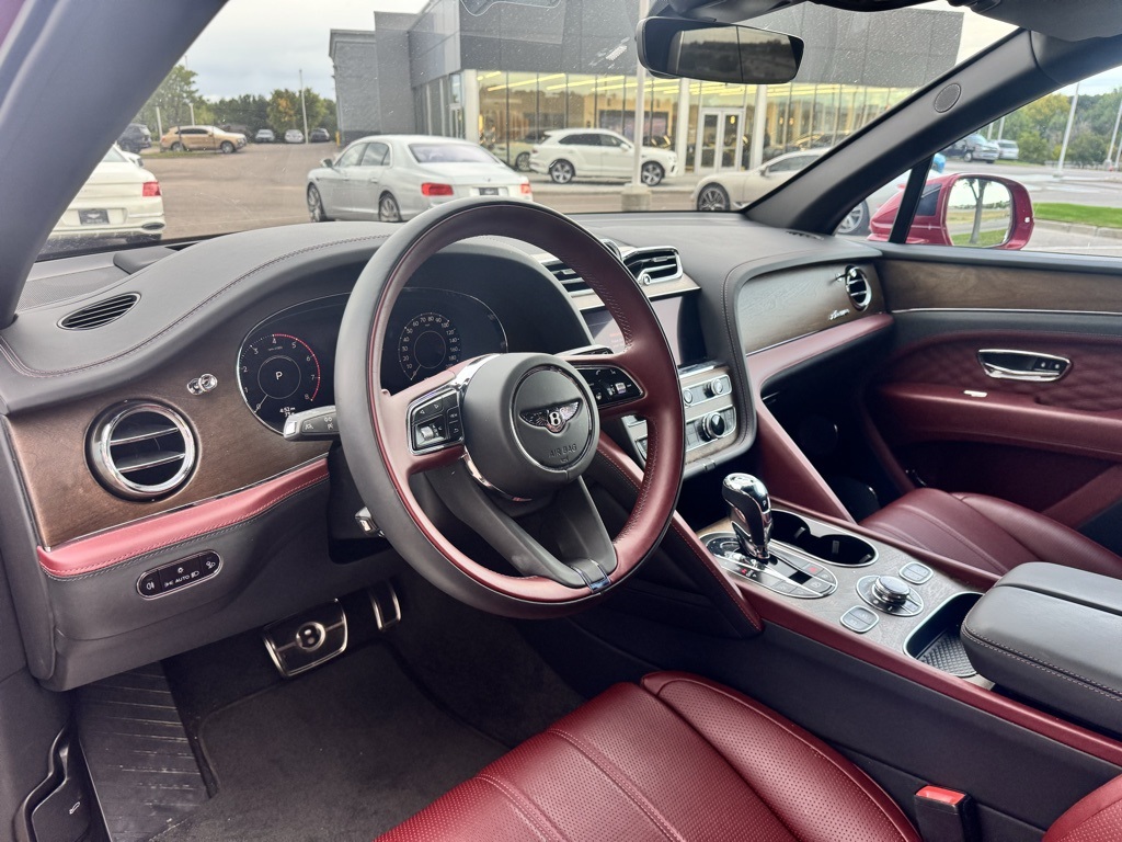 2024 Bentley Bentayga EWB Azure photo 6
