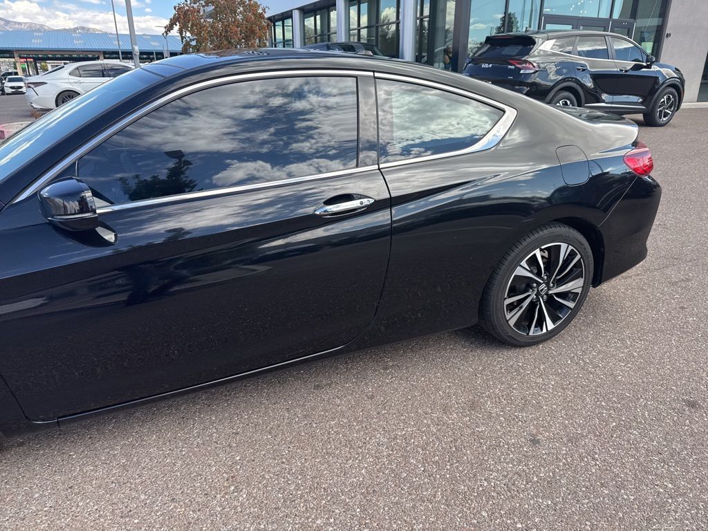 2016 Honda Accord EX photo 6