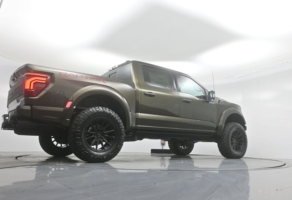 2025 Ford F-150 Raptor photo 45