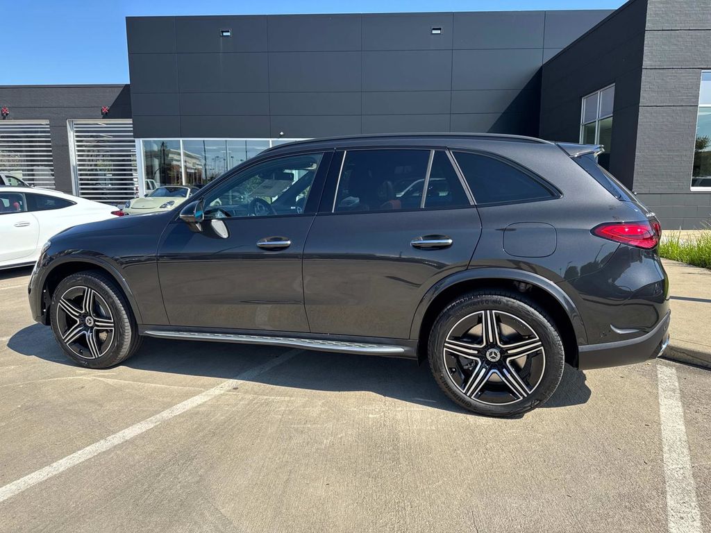 2026 Mercedes Benz GLC 350e 4MATIC photo 2